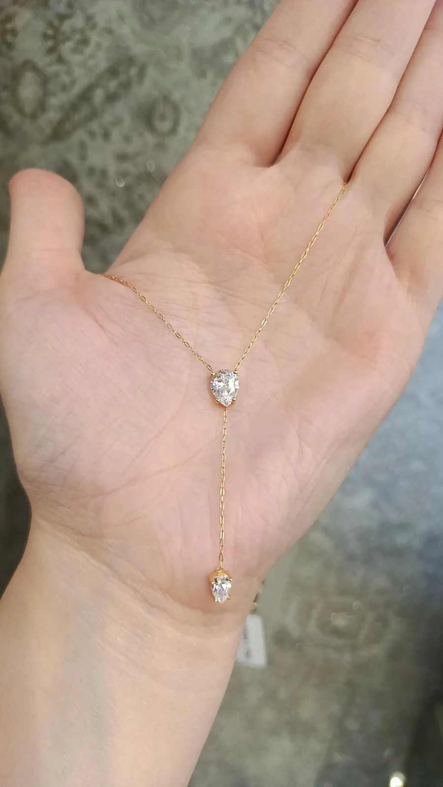 گردنبند آبشاری