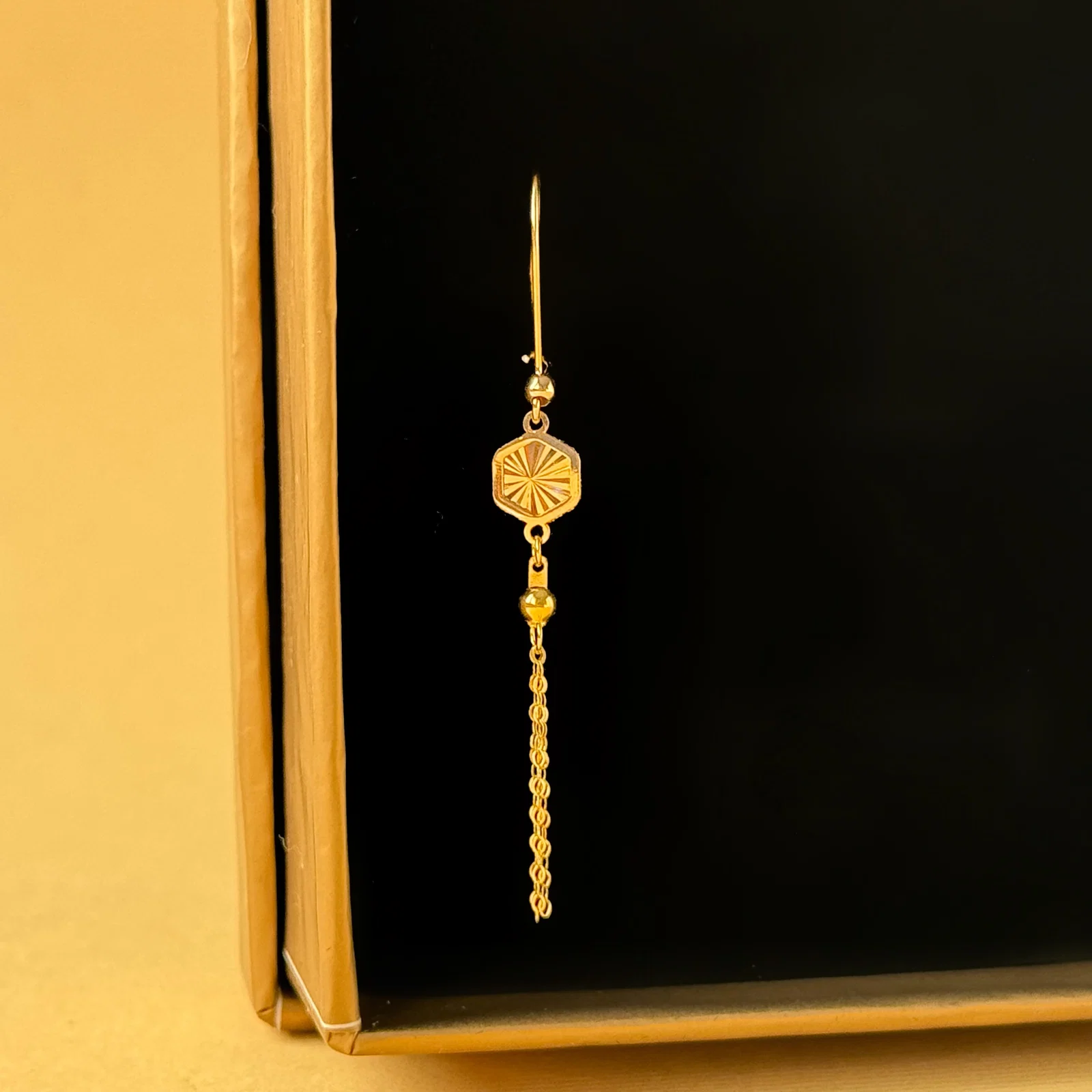 گوشواره مینیمال طلا آبشاری