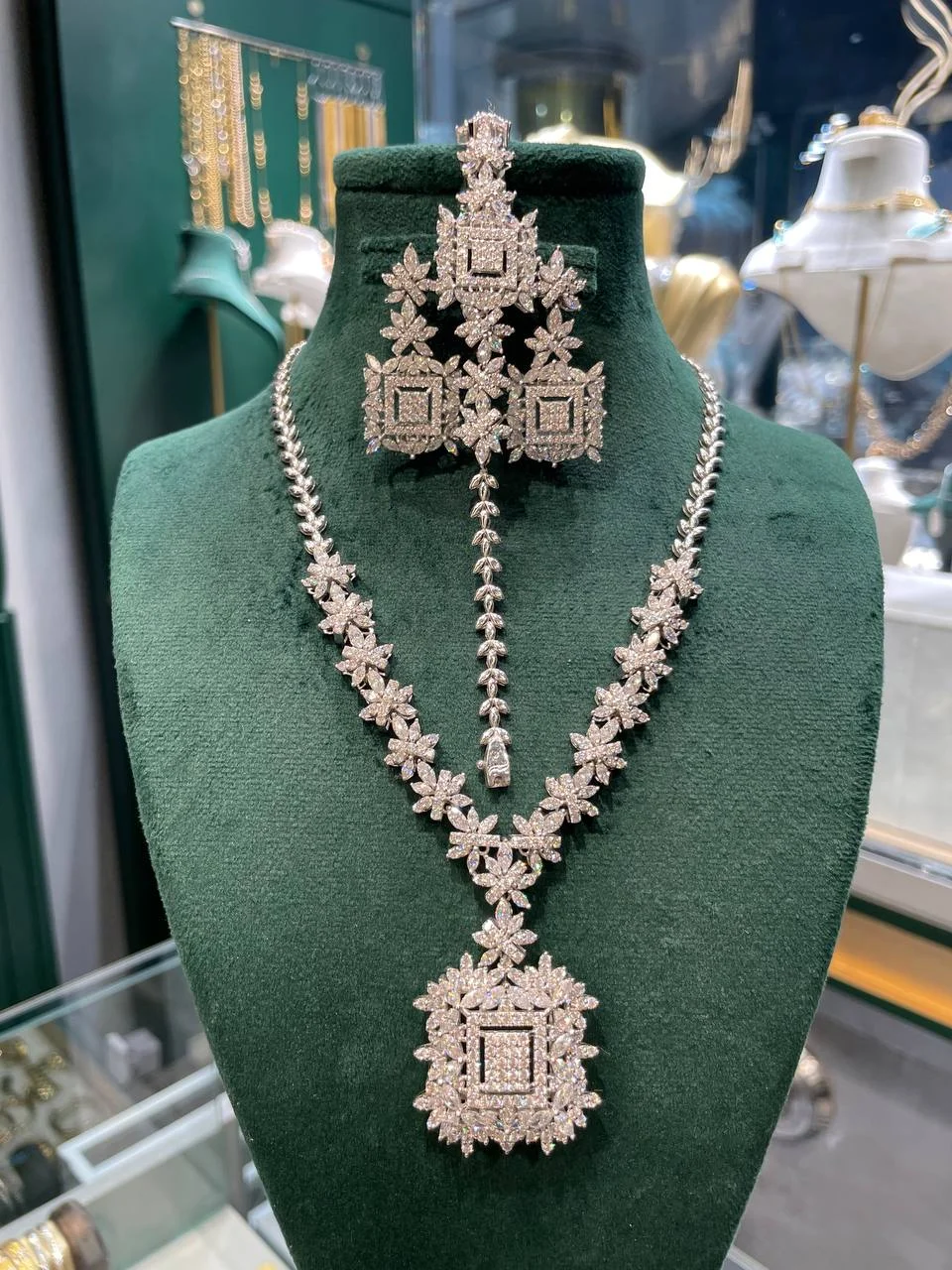 سرویس امرالدکات
