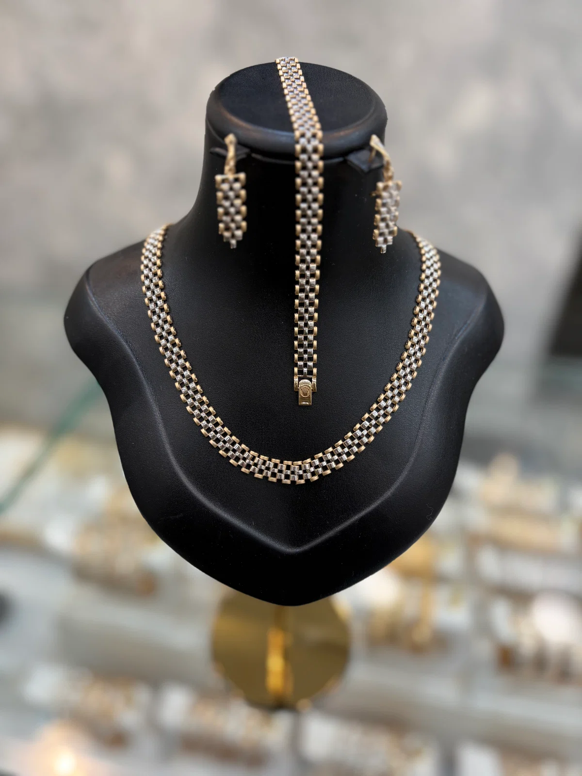 سرویس رولکس از وزن 22 تا 30 گرم