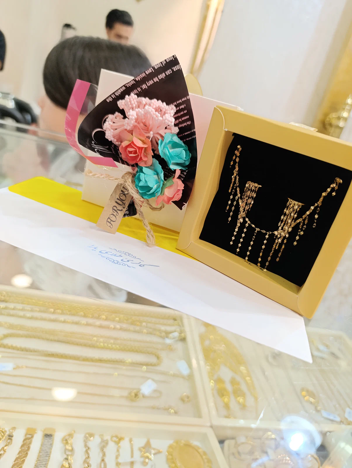 زنجیر طلای شرابه ای