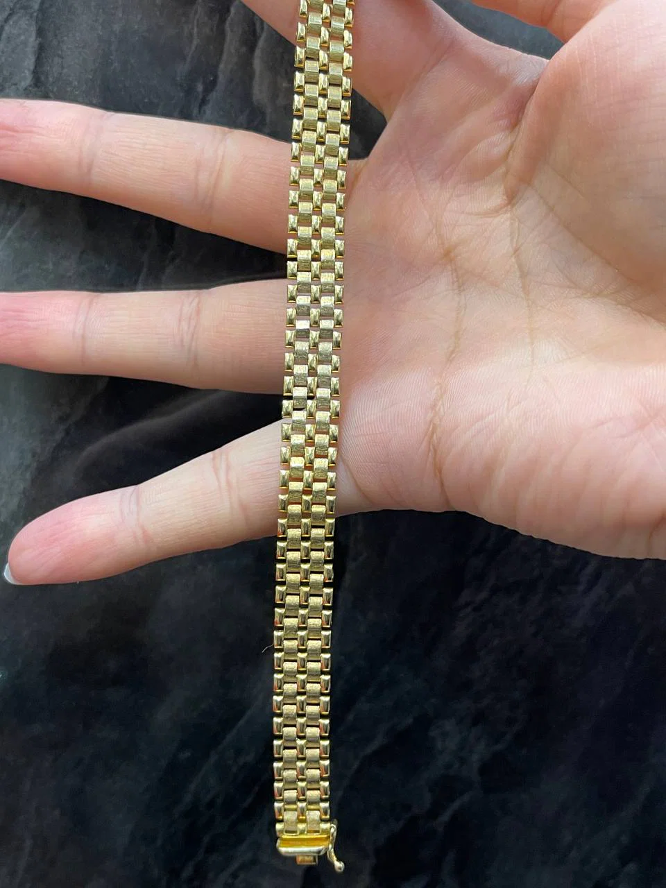 رولکس گلستانه