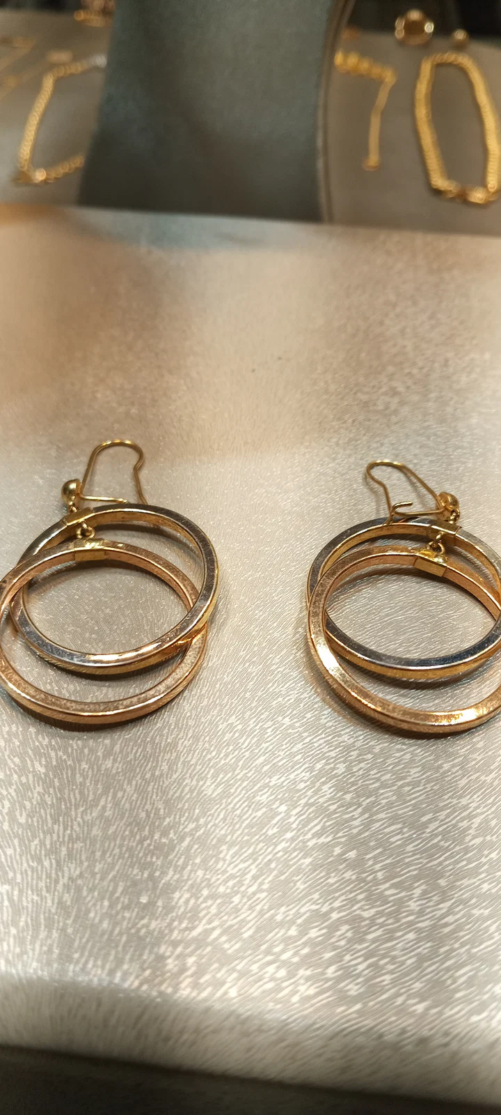 گوشواره حلقه ای