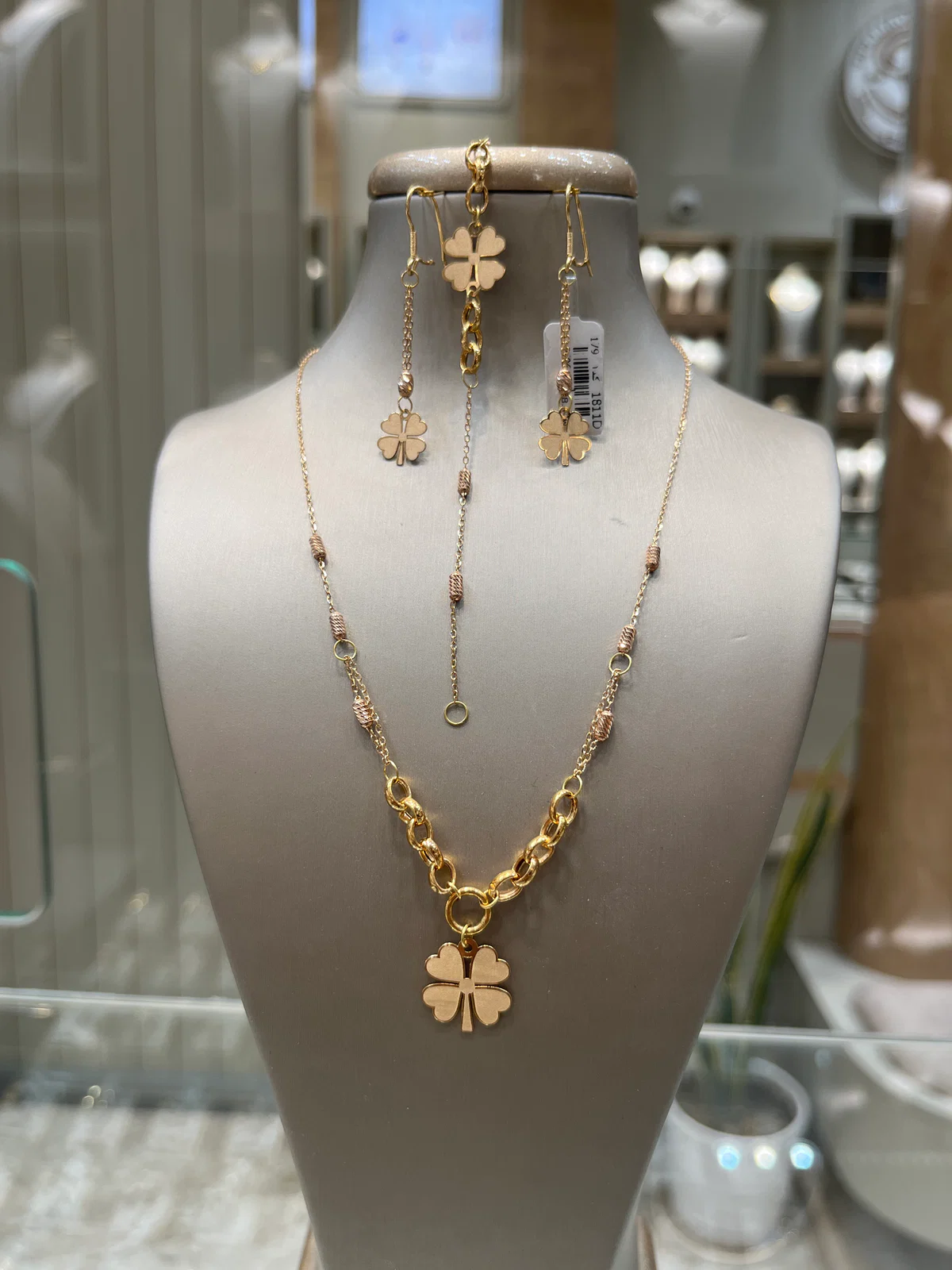 سرویس طلا طرح شبدر