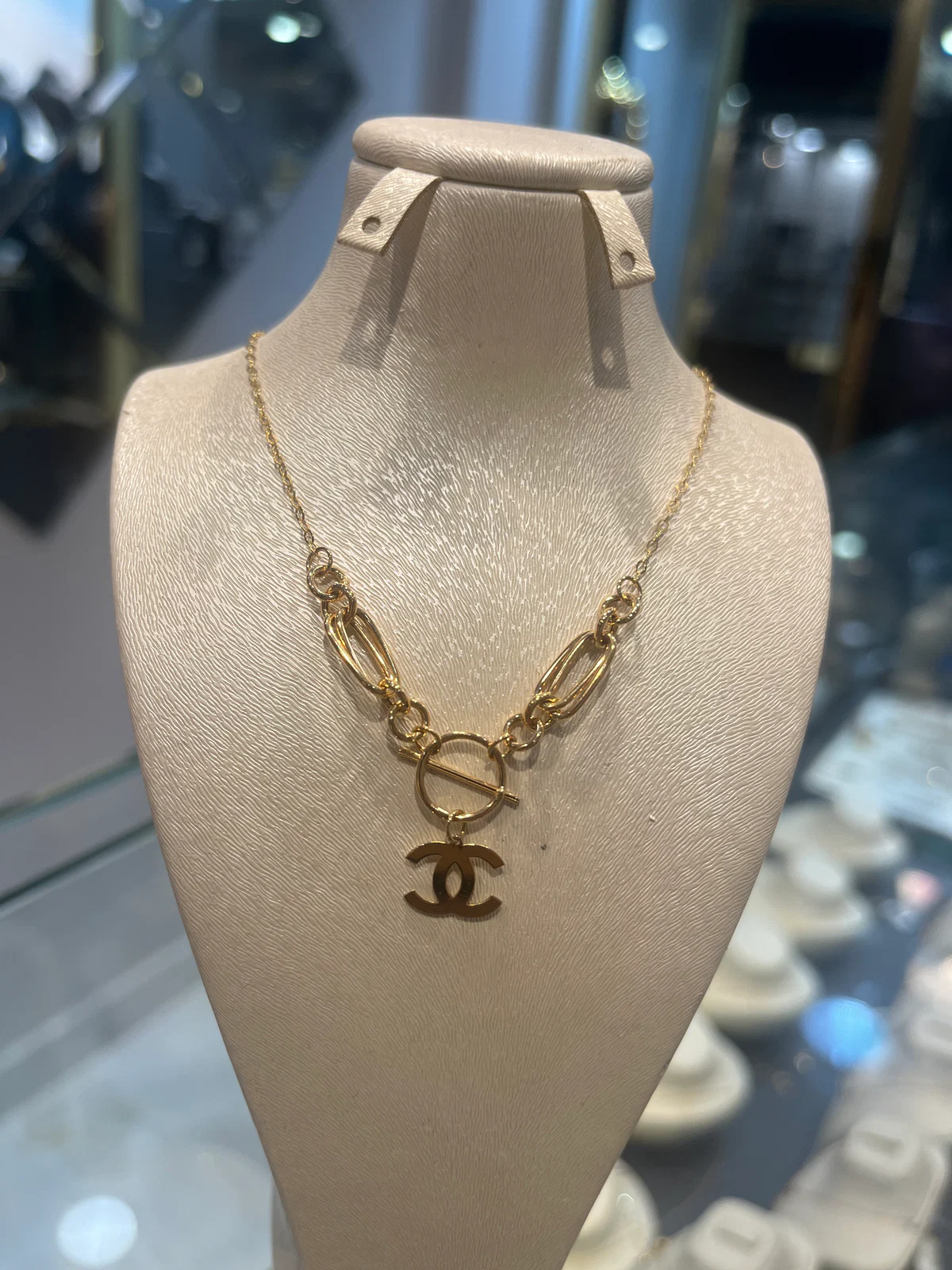 گردنبند شنل