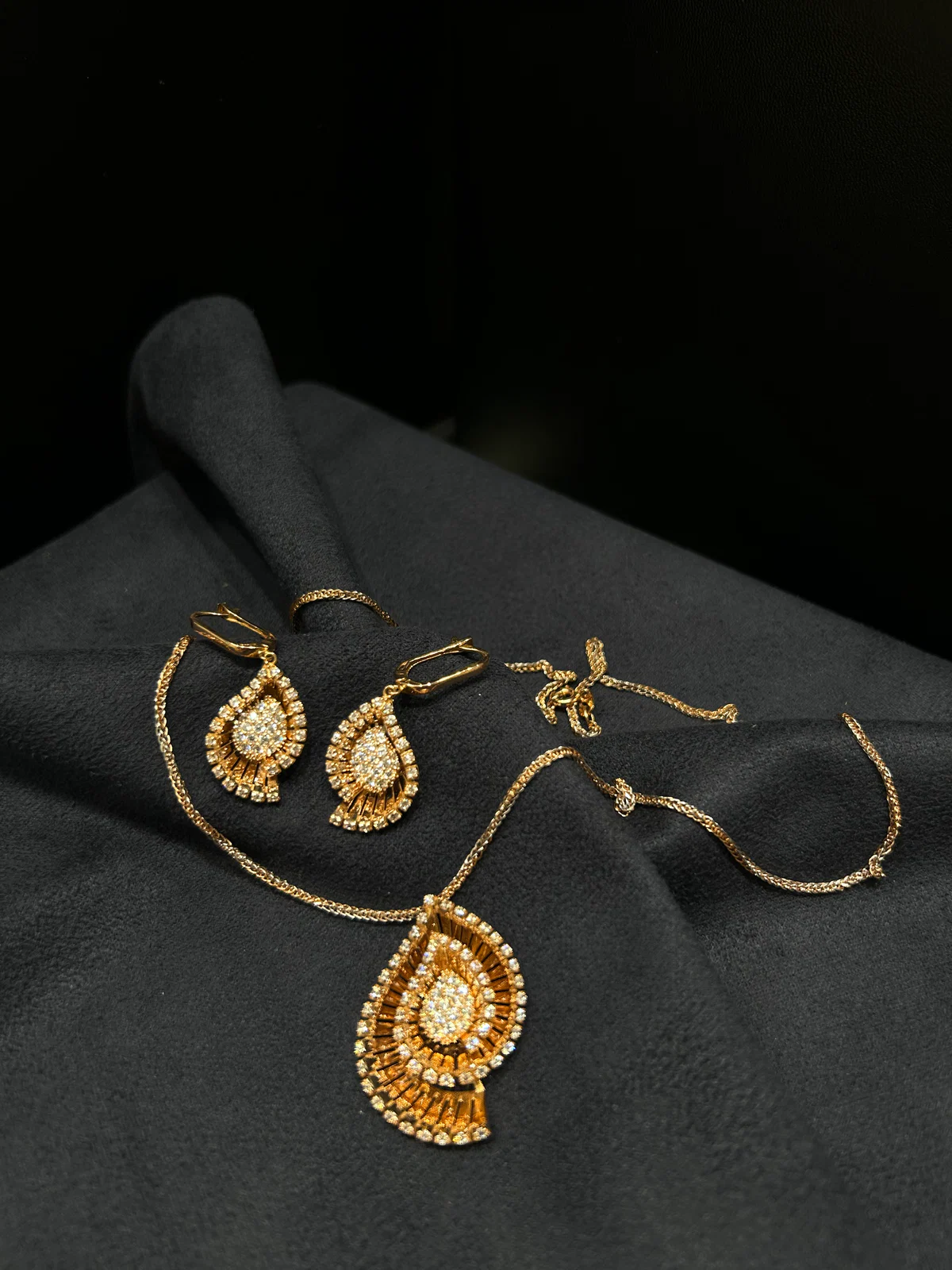 نیم ست طرح حلزونی، تصویر 2
