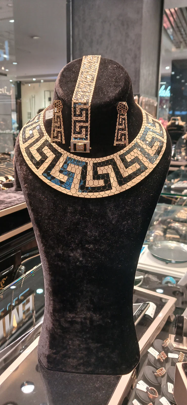 ورساچه . سلبر، تصویر 2